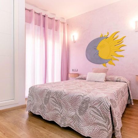 Apartamentos Momas La Casa De Mama Málaga Eksteriør bilde