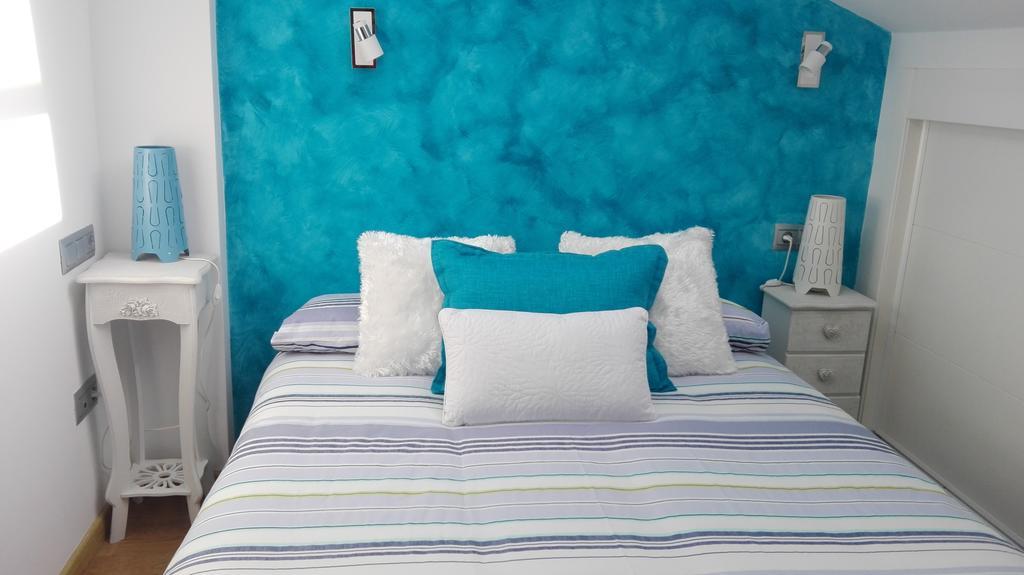 Apartamentos Momas La Casa De Mama Málaga Eksteriør bilde