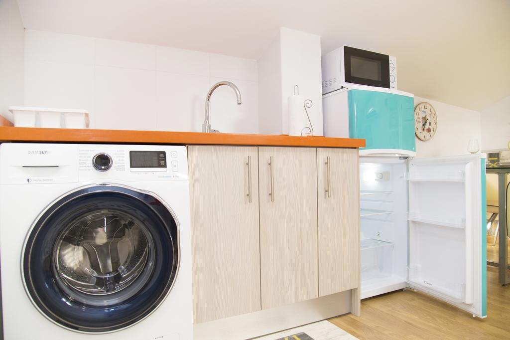 Apartamentos Momas La Casa De Mama Málaga Eksteriør bilde
