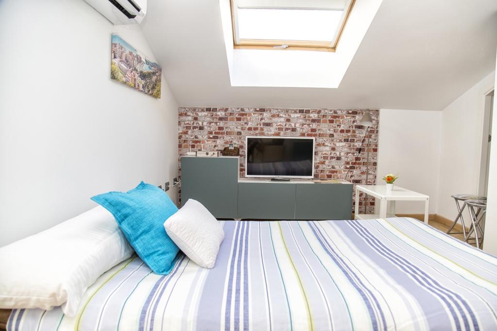 Apartamentos Momas La Casa De Mama Málaga Eksteriør bilde