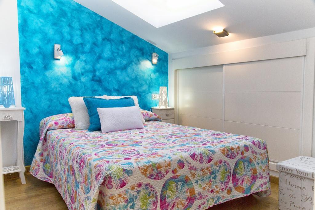 Apartamentos Momas La Casa De Mama Málaga Eksteriør bilde