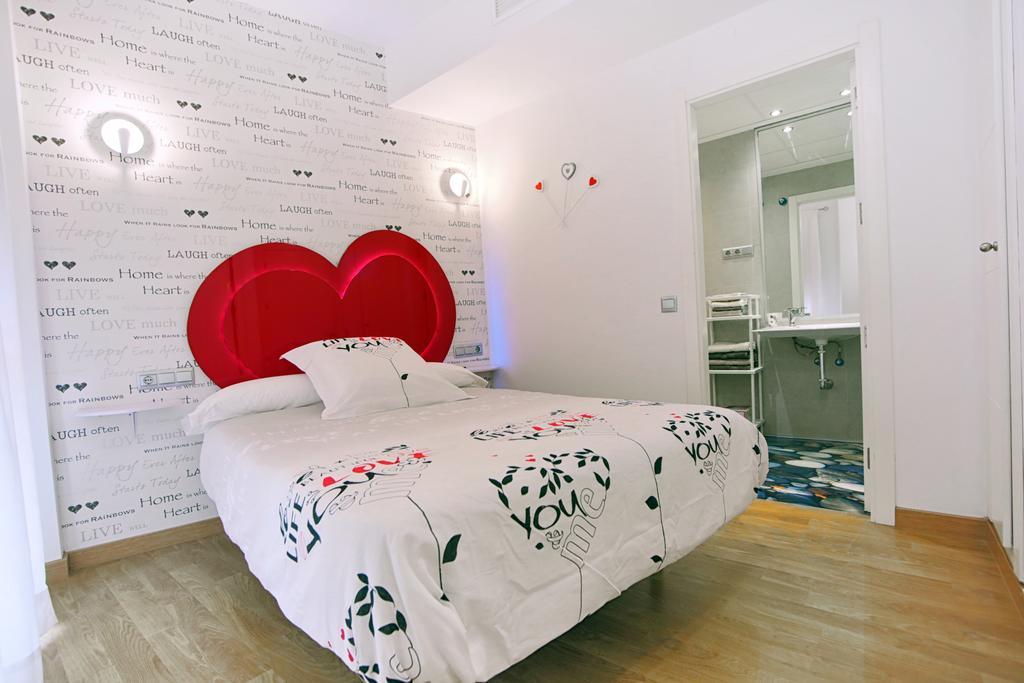 Apartamentos Momas La Casa De Mama Málaga Eksteriør bilde