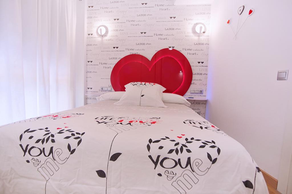 Apartamentos Momas La Casa De Mama Málaga Eksteriør bilde