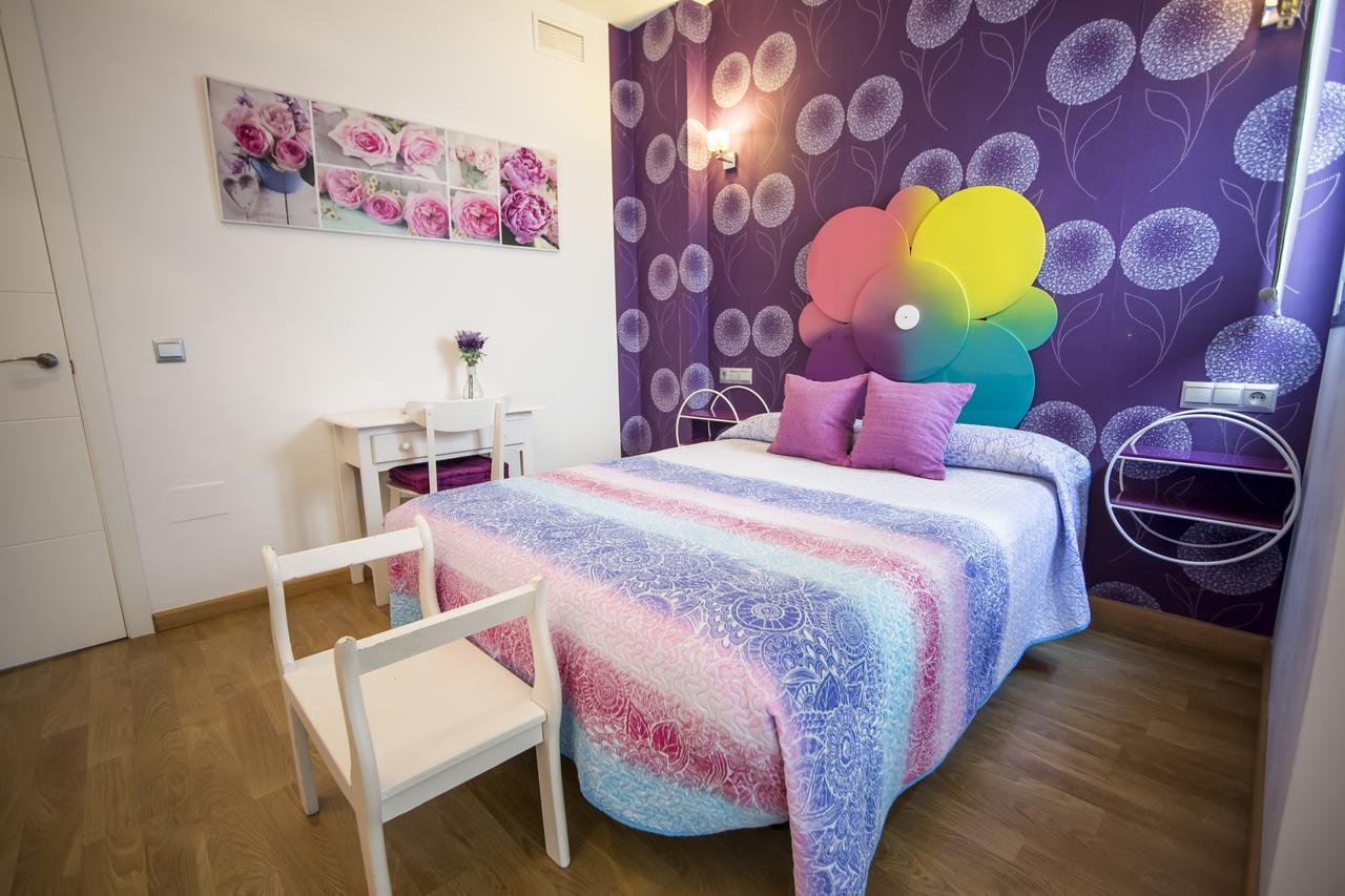 Apartamentos Momas La Casa De Mama Málaga Eksteriør bilde