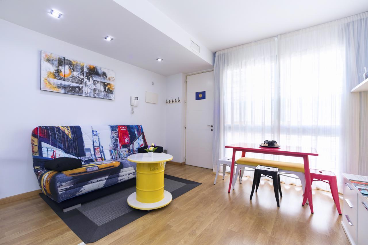 Apartamentos Momas La Casa De Mama Málaga Eksteriør bilde